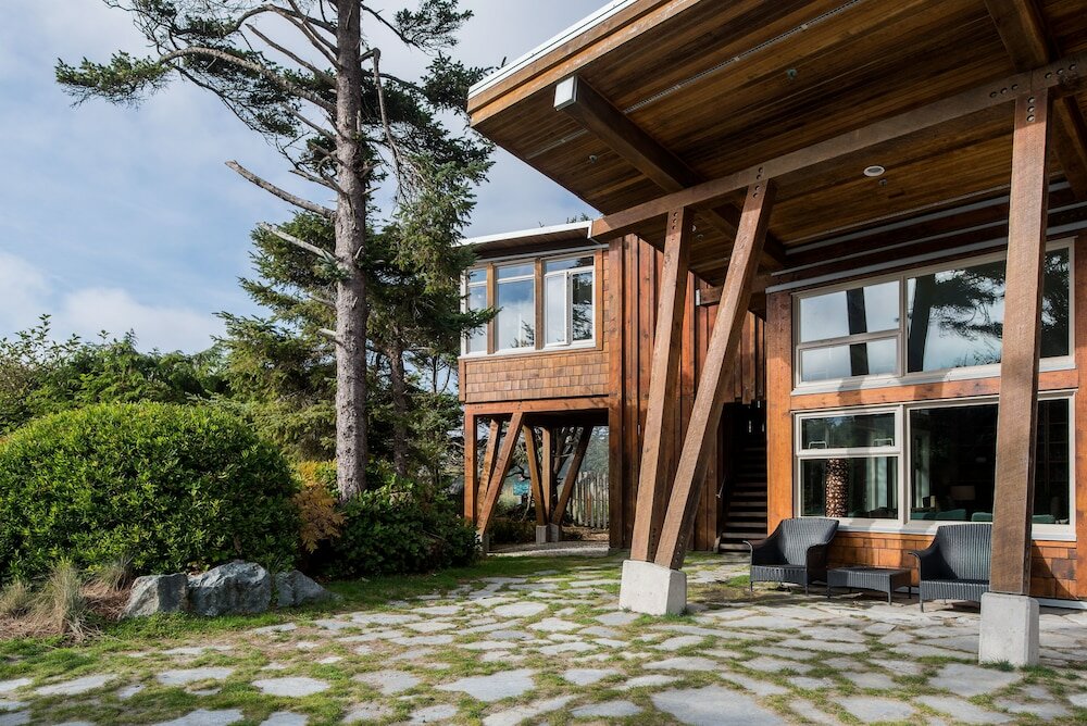 Фото Cox Bay Beach Resort