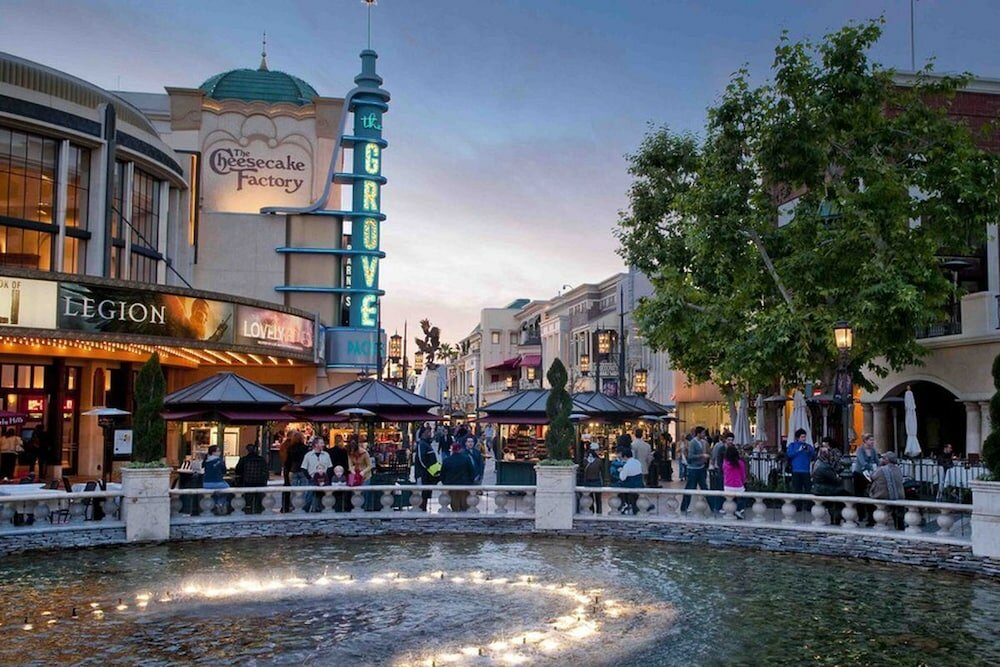 Фото Holiday Inn Express & Suites Los Angeles Downtown West