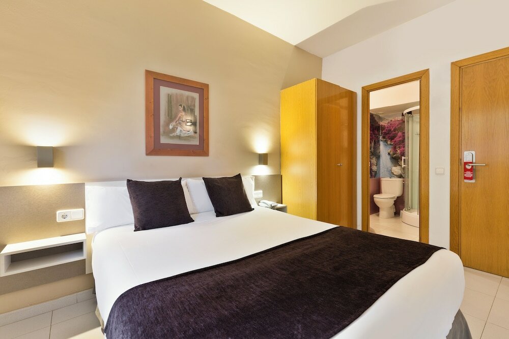Фото Hotel Travessera