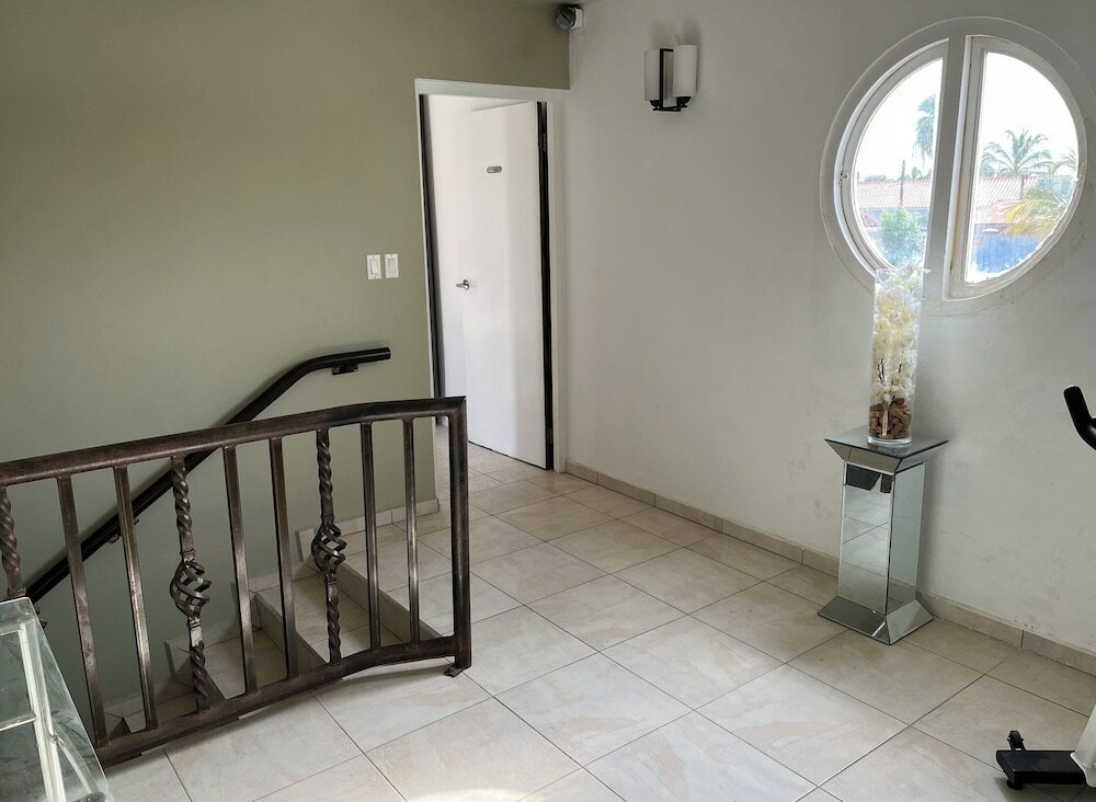 Фото Genesis Apartments