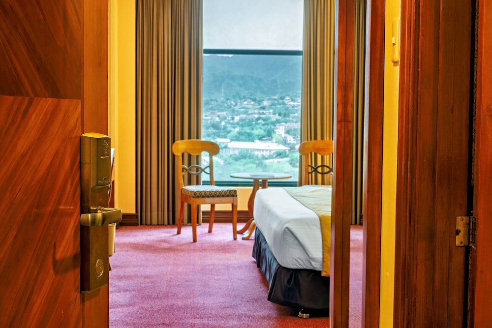 Фото Waterfront Cebu City Hotel & Casino