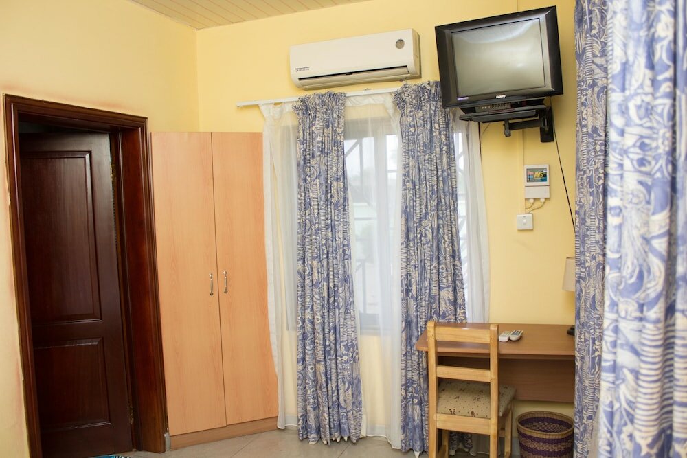 Фото Jayliz Lodge