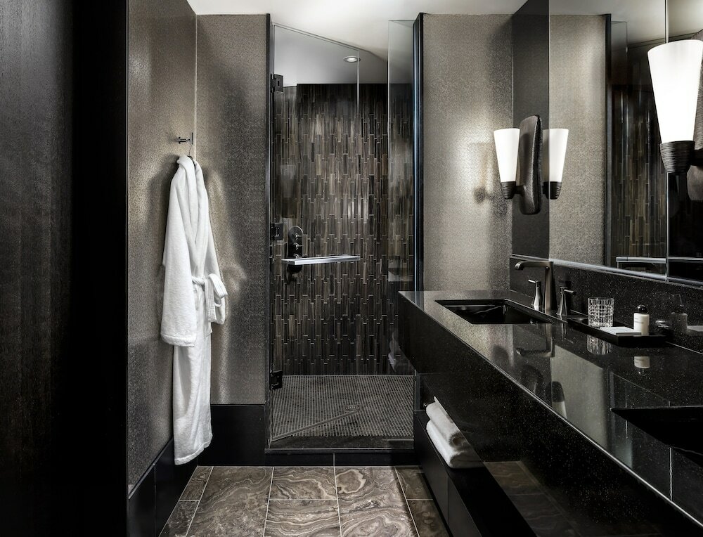 Фото Bisha Hotel Toronto