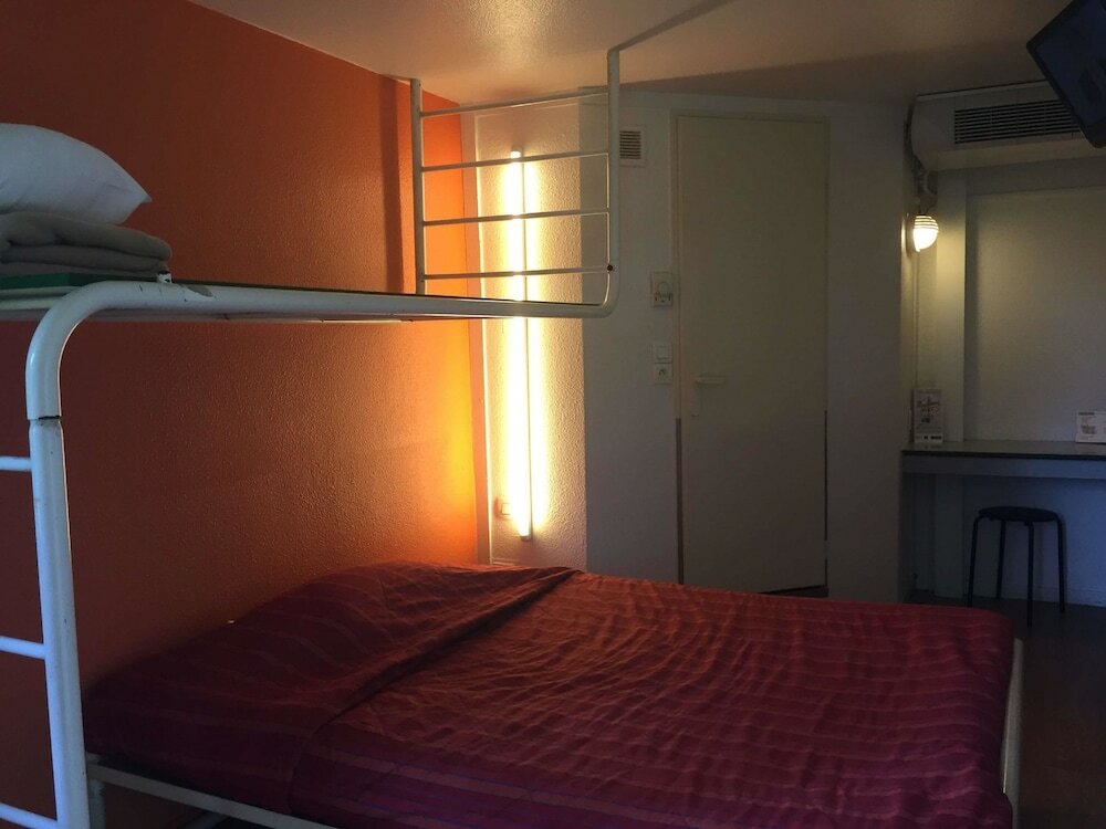 Фото Premiere Classe Saint Etienne Nord - Villars