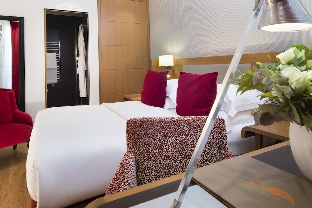 Фото Le Six Paris Hôtel & Spa