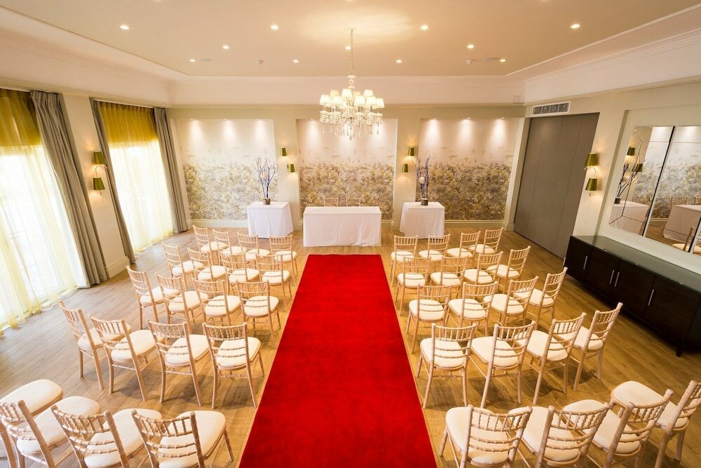 Фото The Orchid Hotel