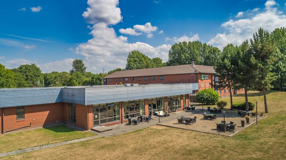 Фото Holiday Inn Express Preston - South, an Ihg Hotel