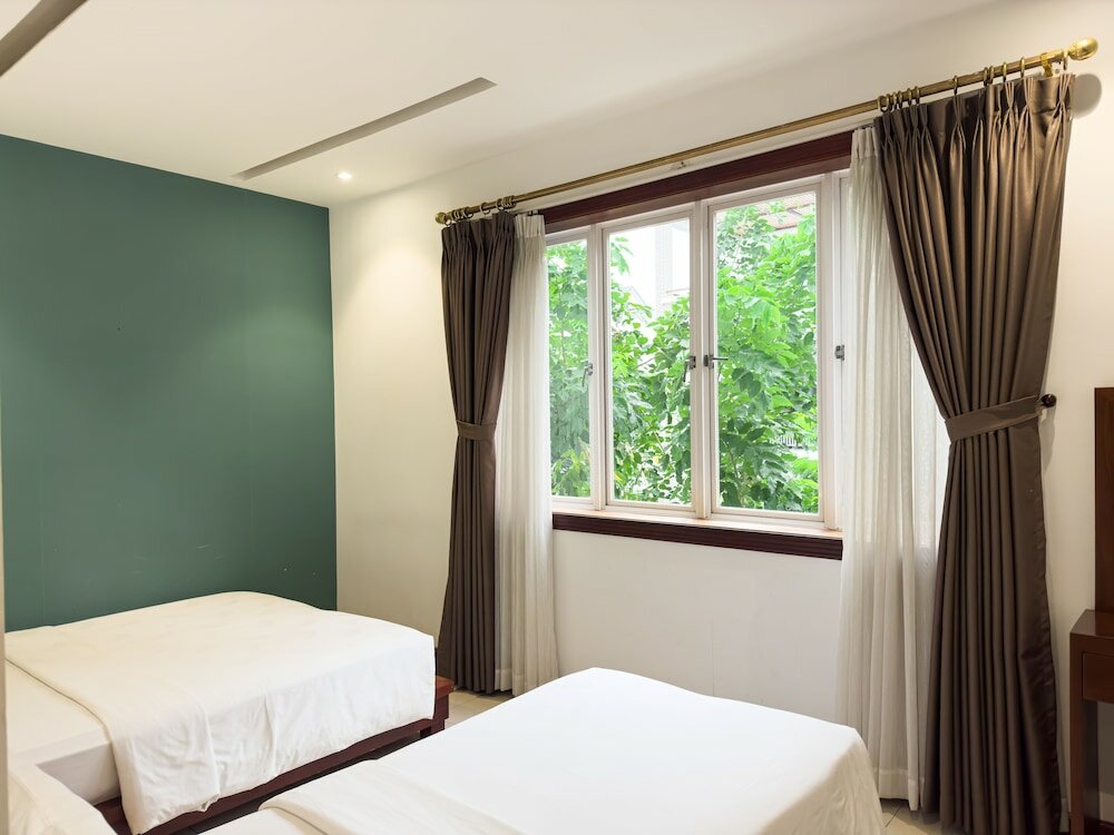Фото Hoang Yen Hotel - Phu My Hung