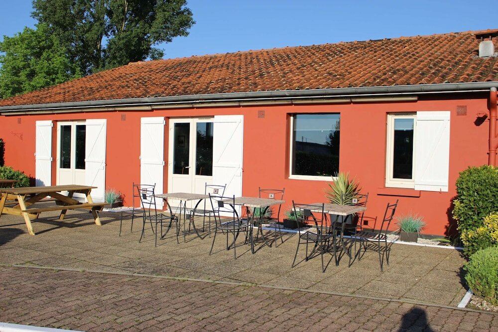 Фото Kyriad Bordeaux- Lormont