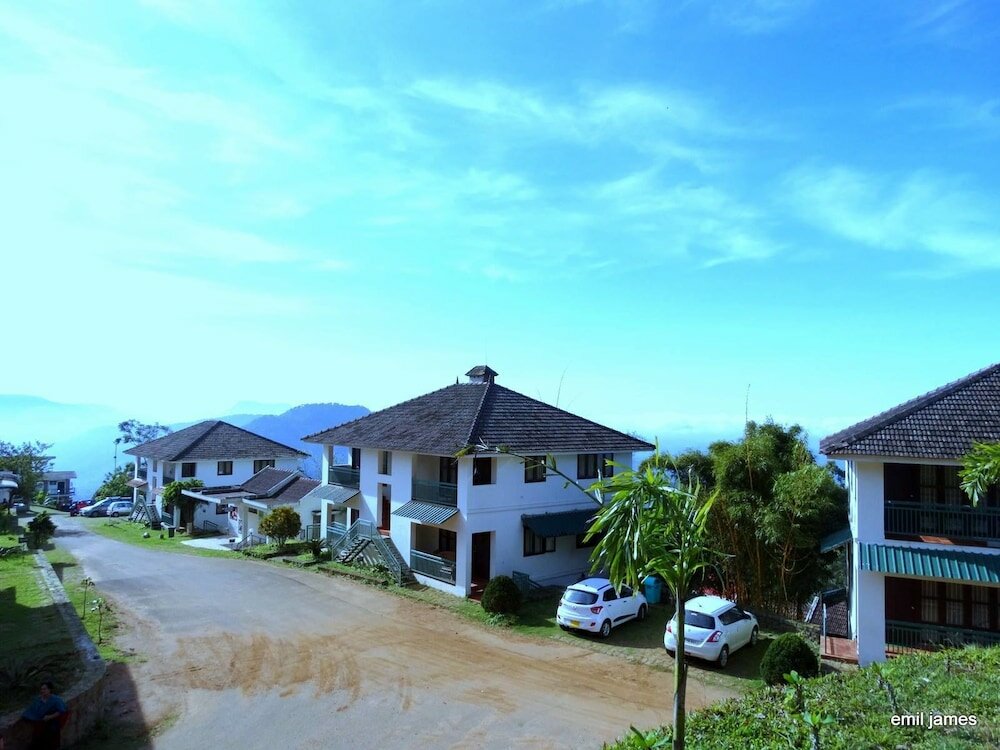 Фото Ayur County