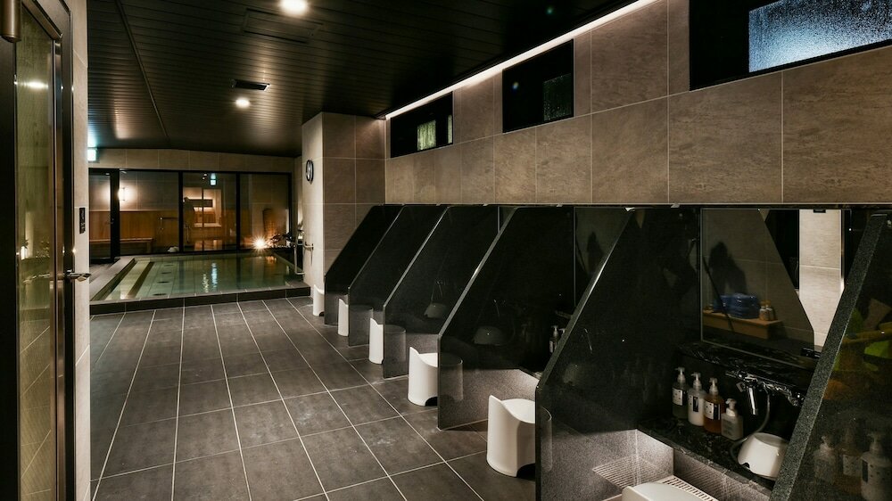 Фото Ref Matsuyama City Station by Vessel Hotels