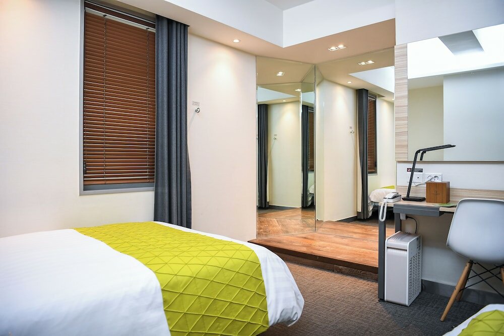 Фото Metro Hotel