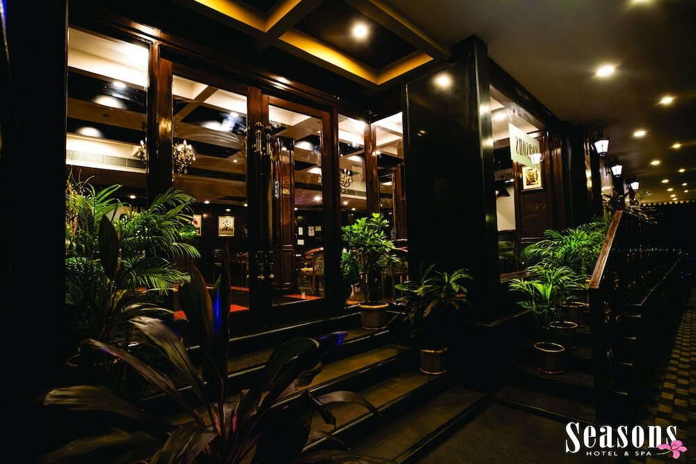 Фото Seasons Hotels & Resorts