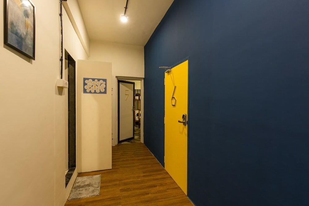 Фото Locomo Hostel - Mumbai