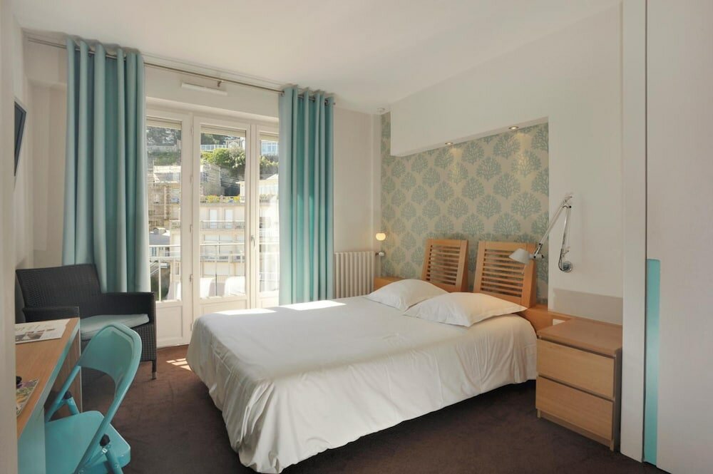 Фото Hotel De La Vallee