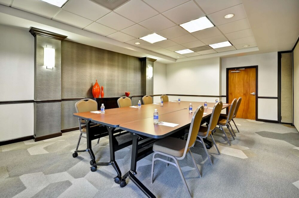 Фото Hyatt Place Tampa Airport/Westshore