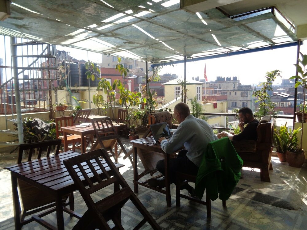 Фото Festoon Hotel