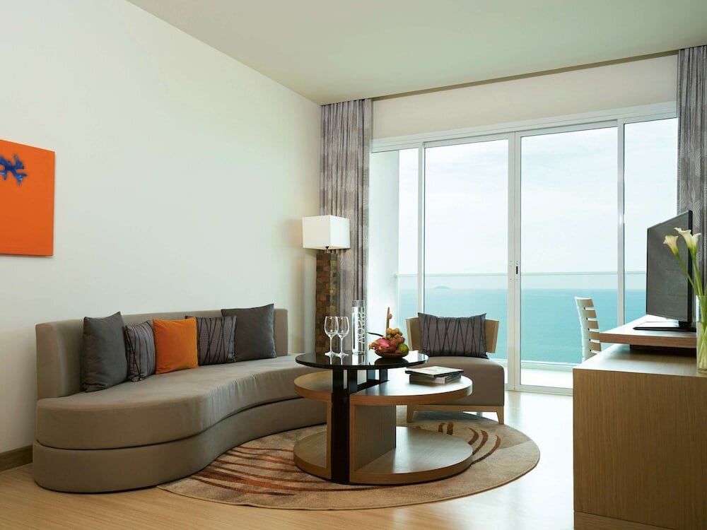 Фото Mövenpick Siam Na Jomtien Pattaya