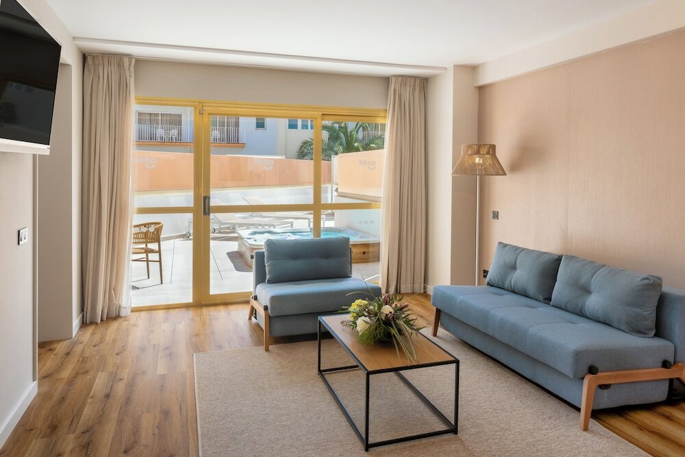 Фото htop Amaika Adults Only