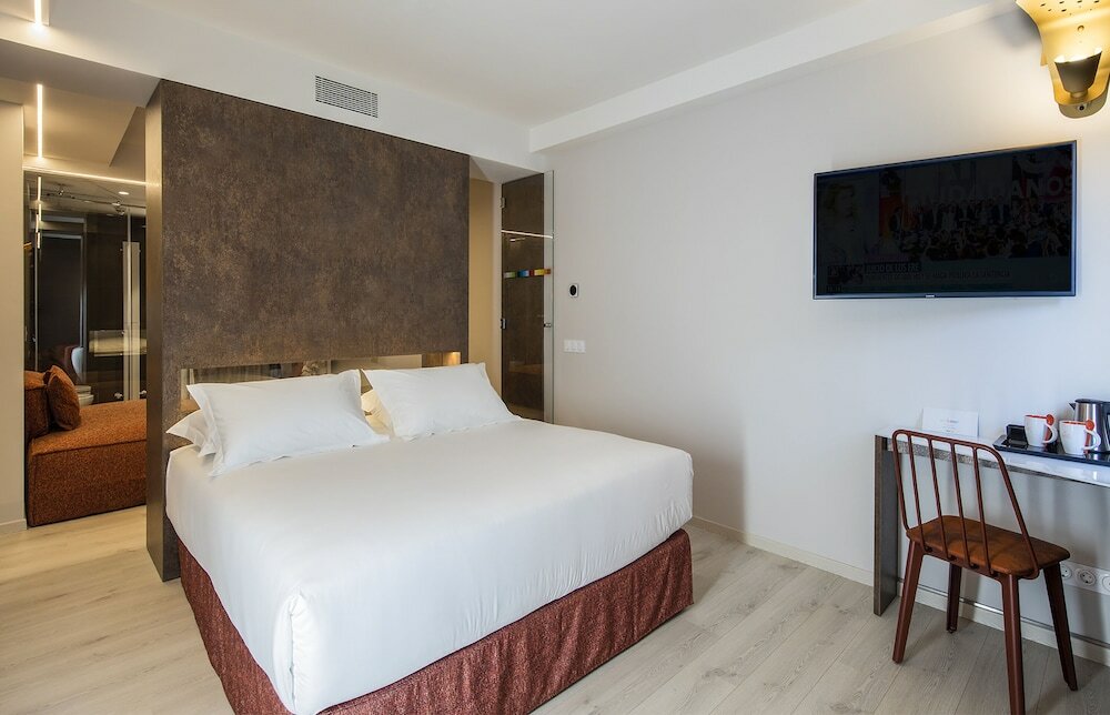 Фото Отель Axel San Sebastián - Adults Only