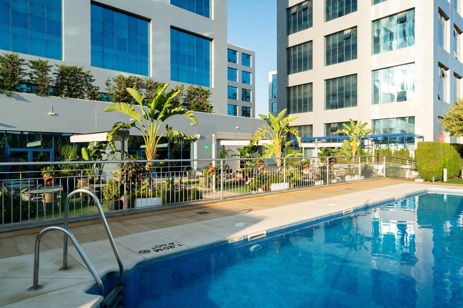 Фото Hilton Garden Inn Sevilla