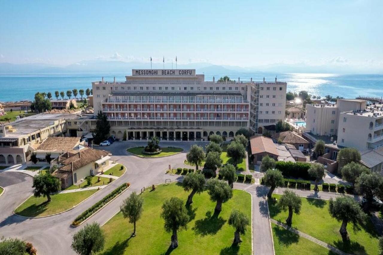 Фото Messonghi Beach Hotel