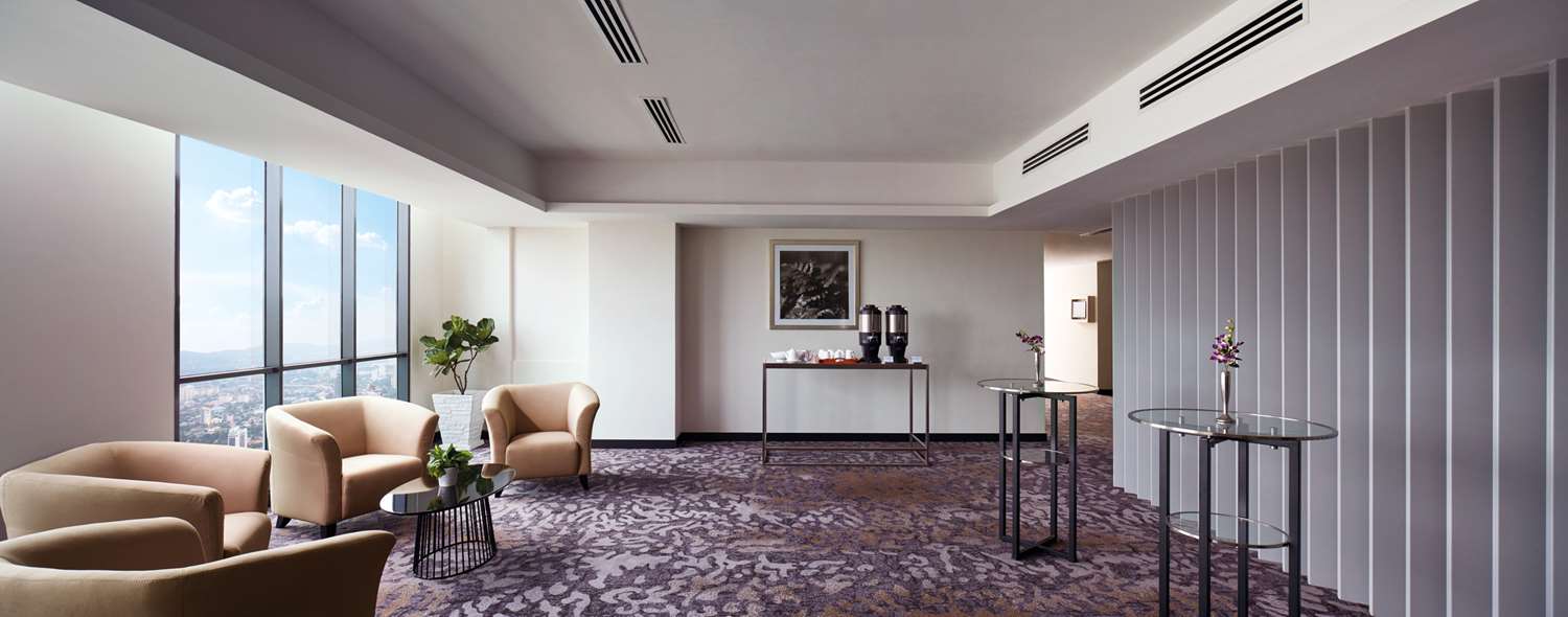 Фото Hilton Garden Inn Puchong