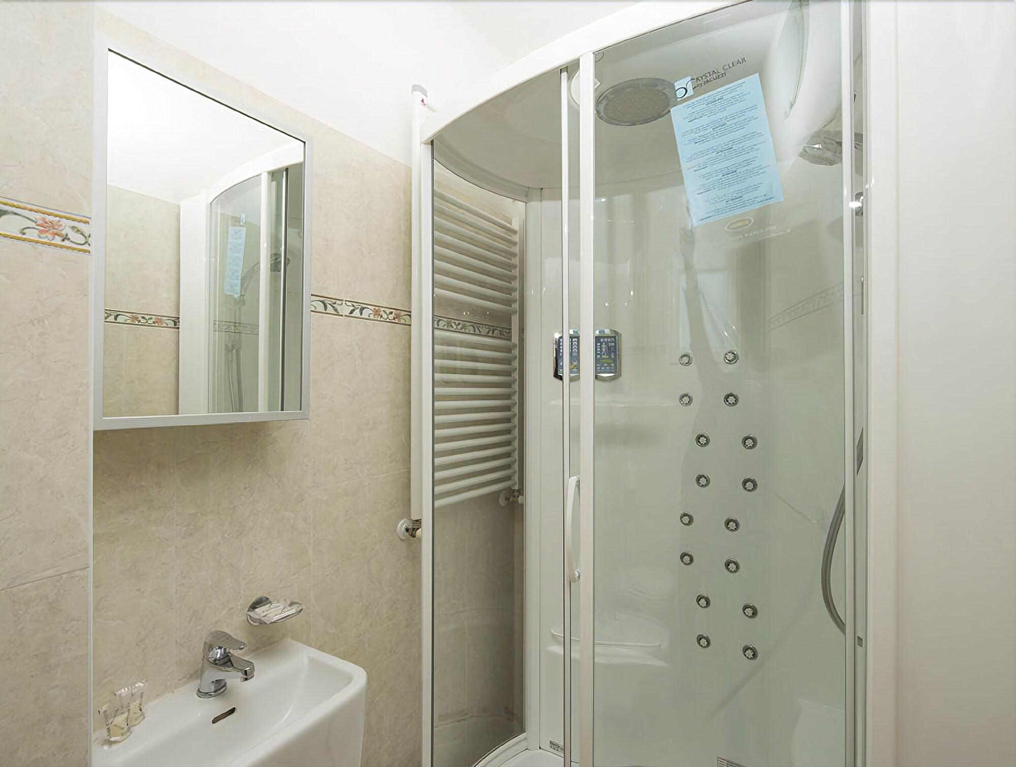 Фото Hotel Villa Linda