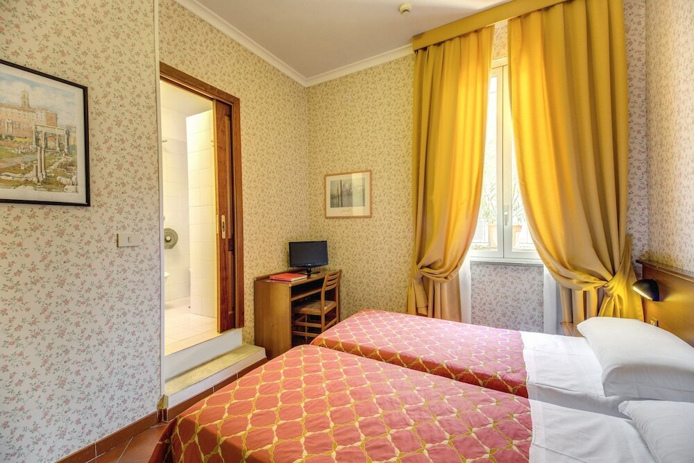 Фото Hotel Corona