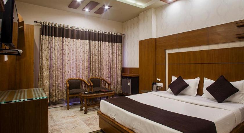 Фото Hotel Basera Brij Bhoomi