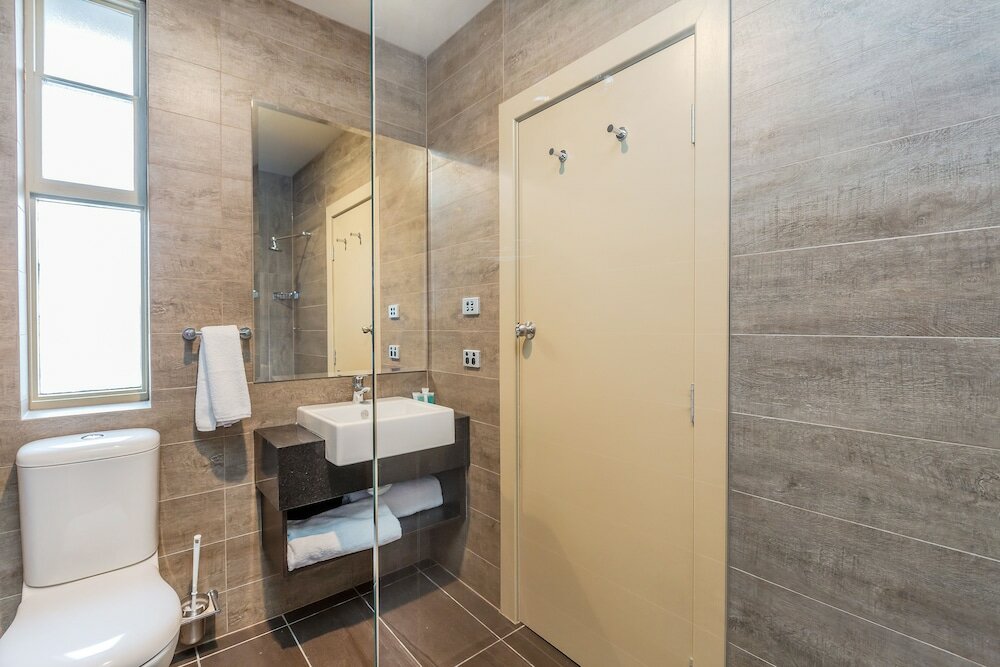 Фото Tonsley Hotel