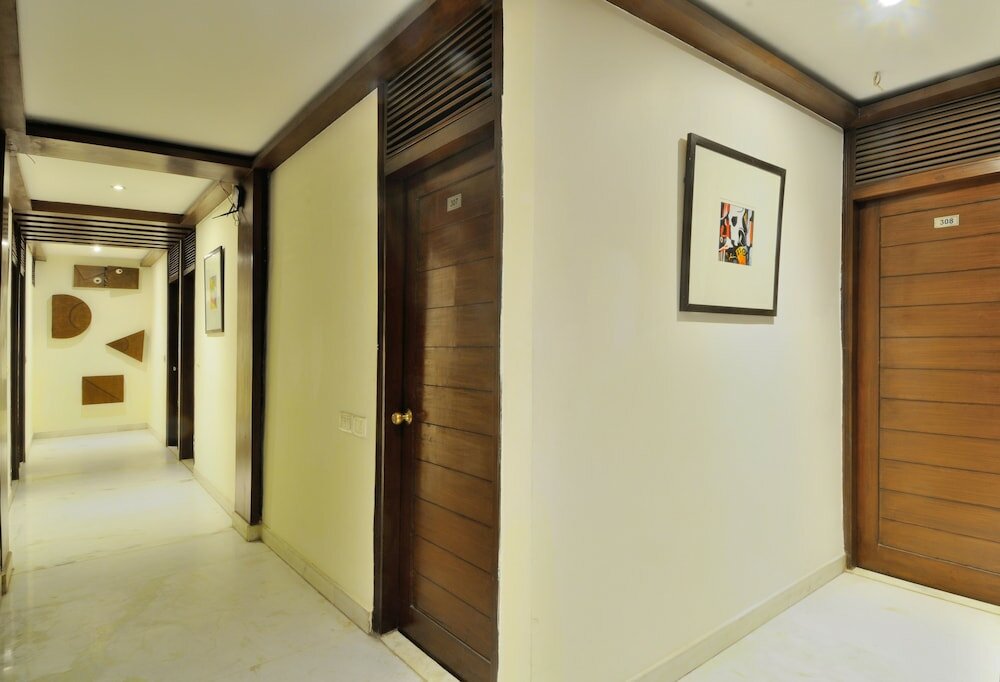 Фото Hotel The Raj, New Delhi