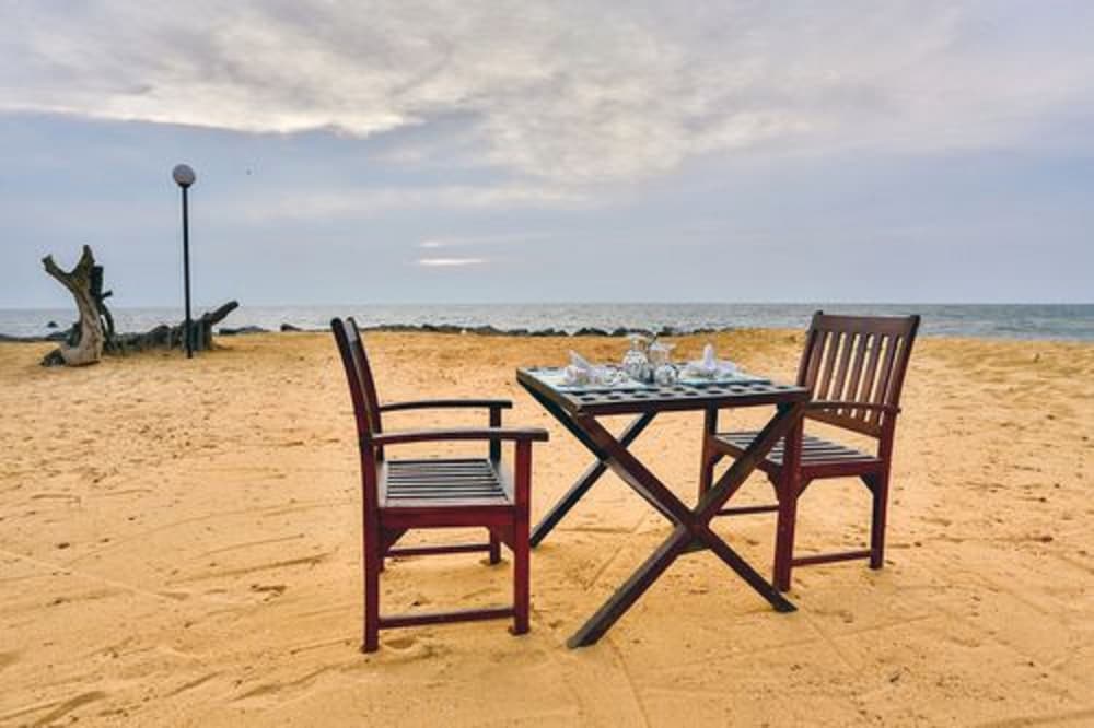 Фото Amagi Beach Hotel Marawila