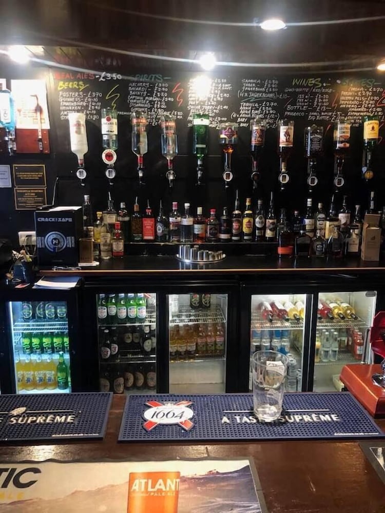 Фото Holroyd Arms