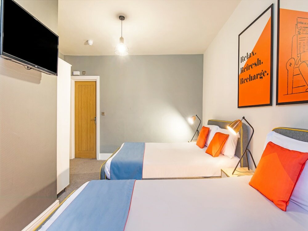 Фото Oyo Townhouse Apollo, Hyde Park