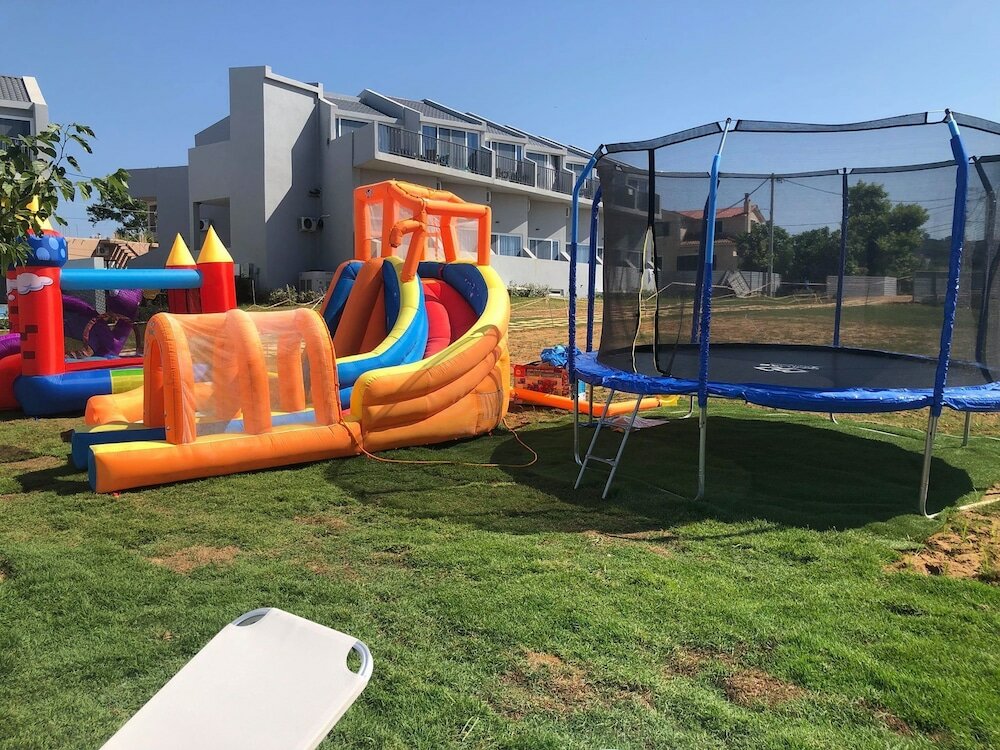 Фото Golden Coast Resort