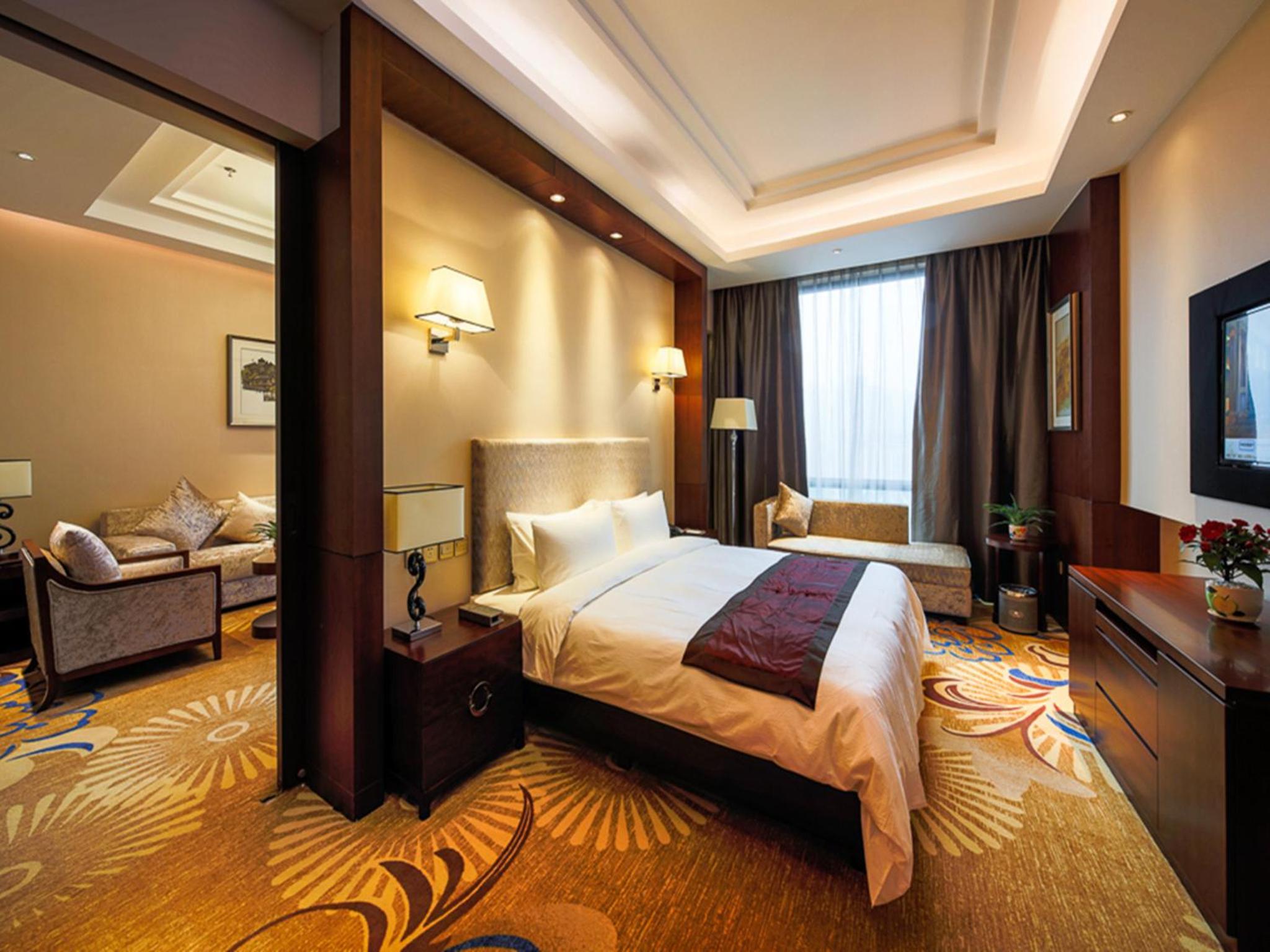 Фото Chongqing Sport Hotel