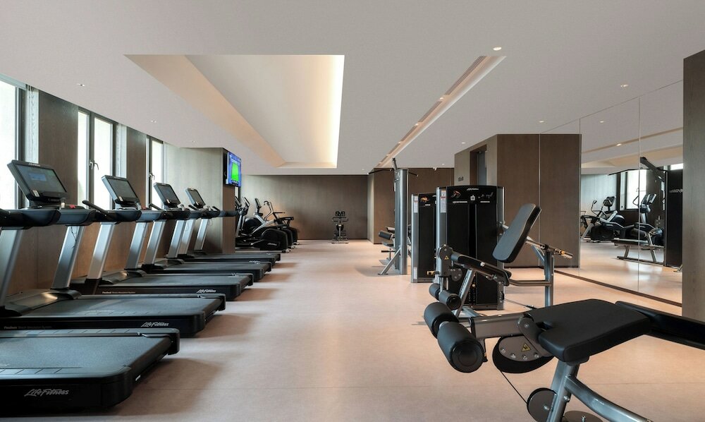 Фото Yuexiu Hotel Guangzhou, Curio Collection by Hilton