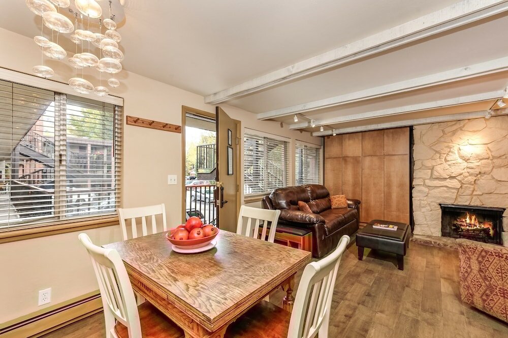 Фото Aspen Silverglo by Frias