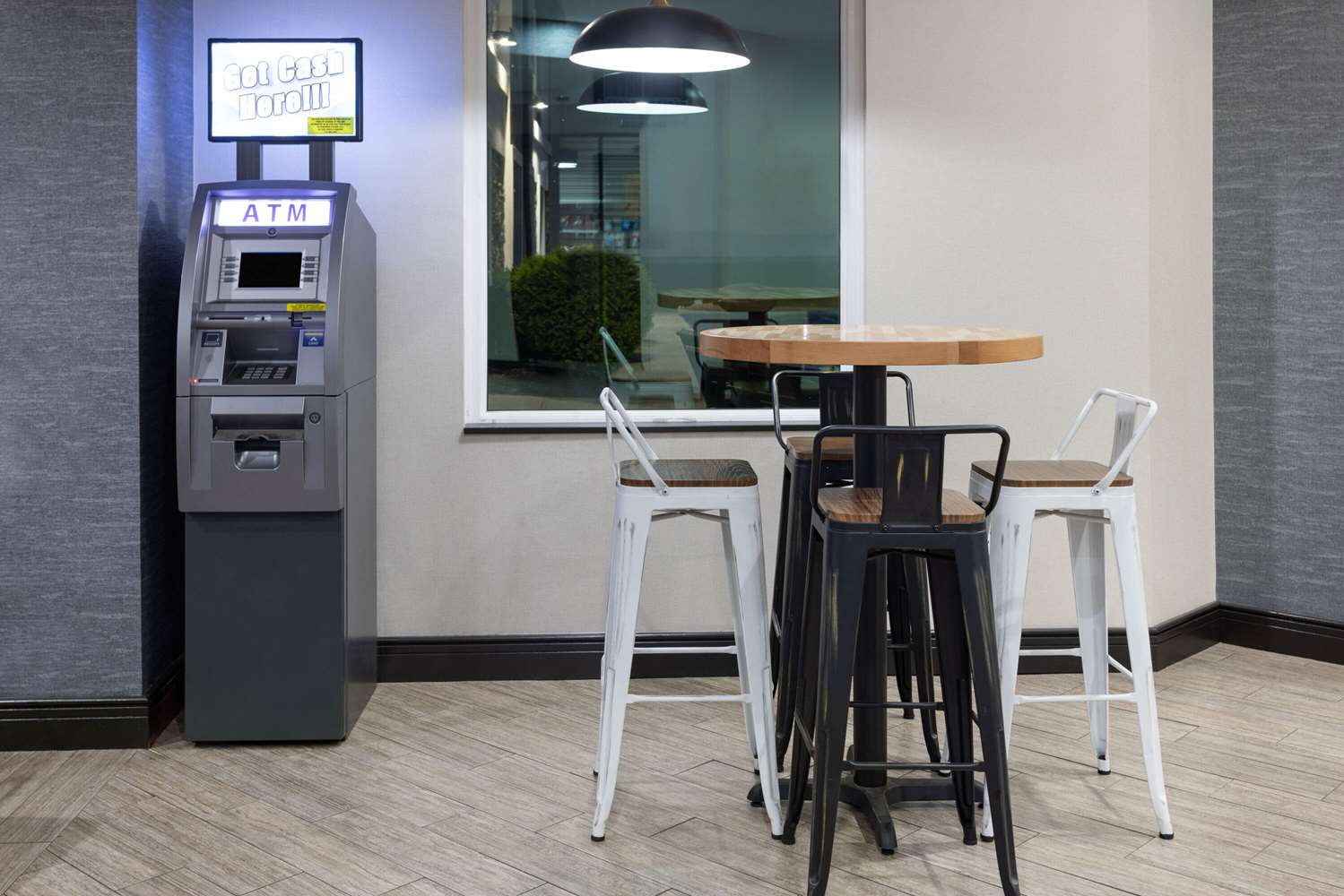 Фото La Quinta Inn by Wyndham Buffalo Airport