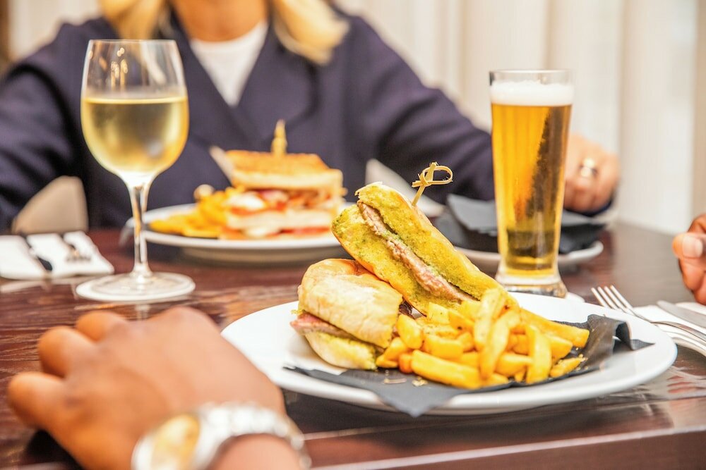 Фото VIP Executive Picoas Hotel