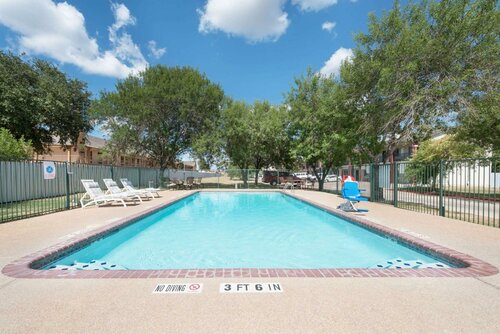 Гостиница Days Inn by Wyndham Bryan College Station в Колледж Стэйшен