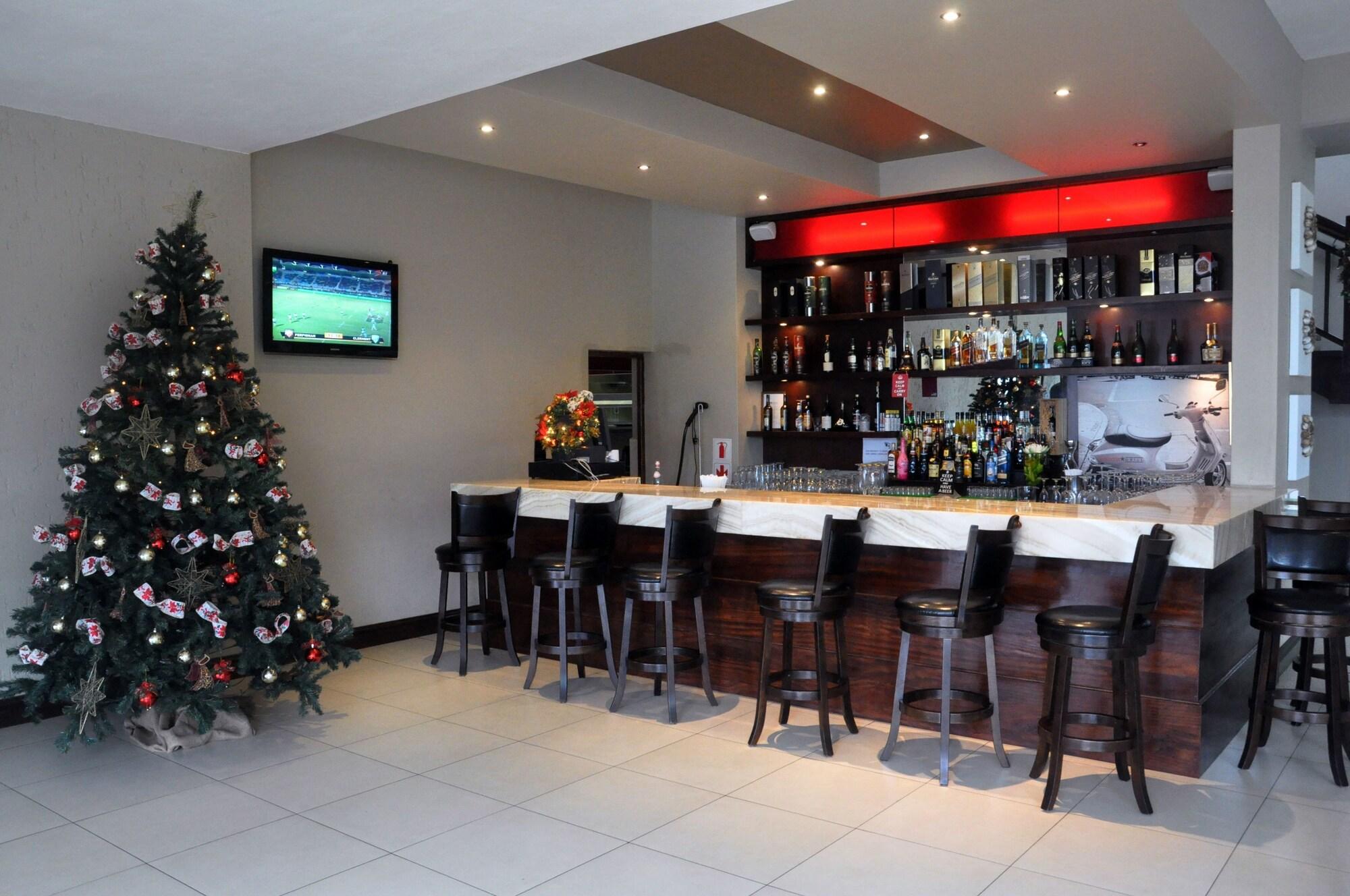 Фото Coco De Mer Boutique Hotel