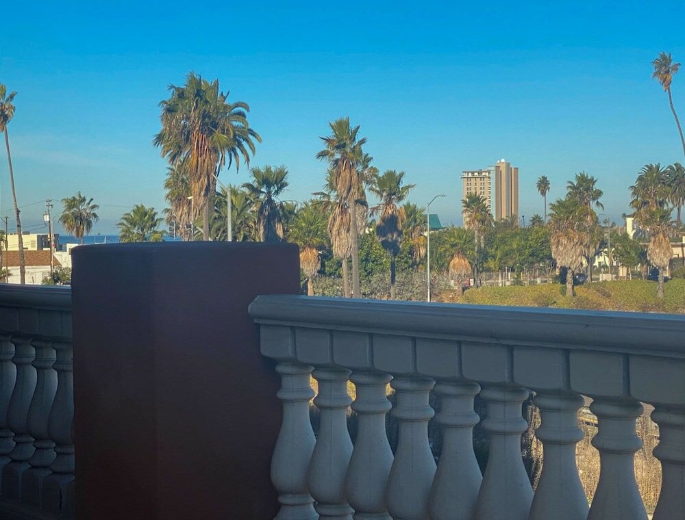 Фото Comfort Suites Oceanside Camp Pendleton Area