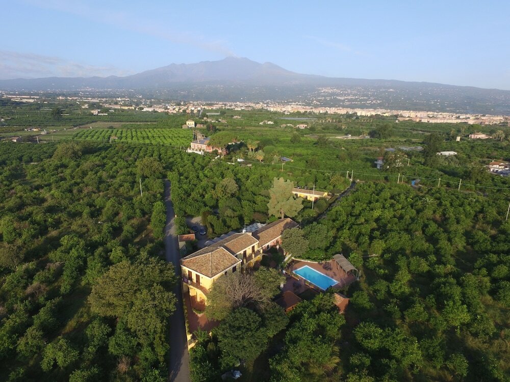 Фото La Terra del Mezzo