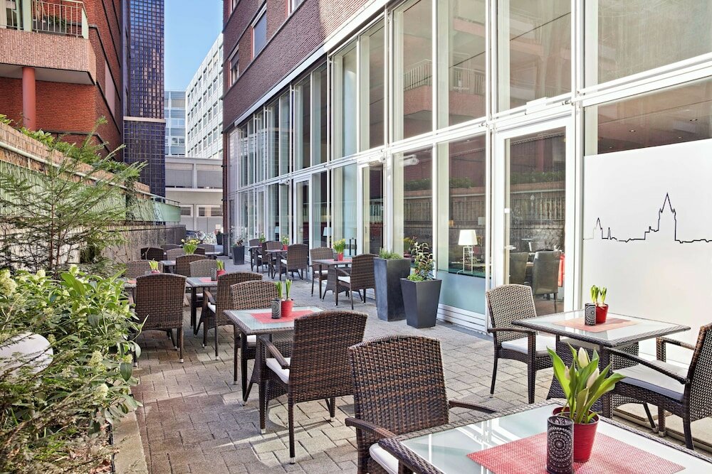 Фото Lindner Hotel Dom Residence