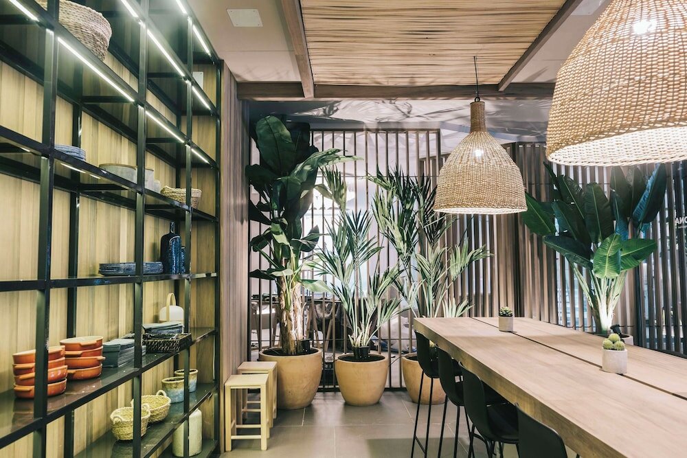 Фото Nh Madrid Balboa