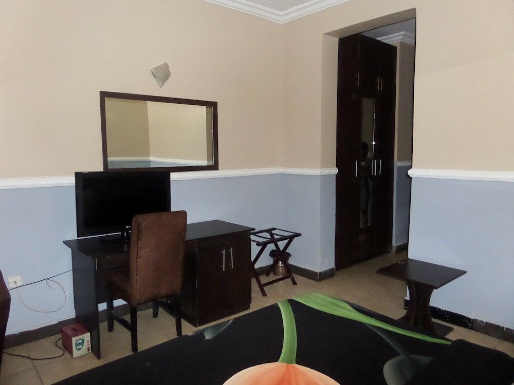 Фото Trafford Hotel