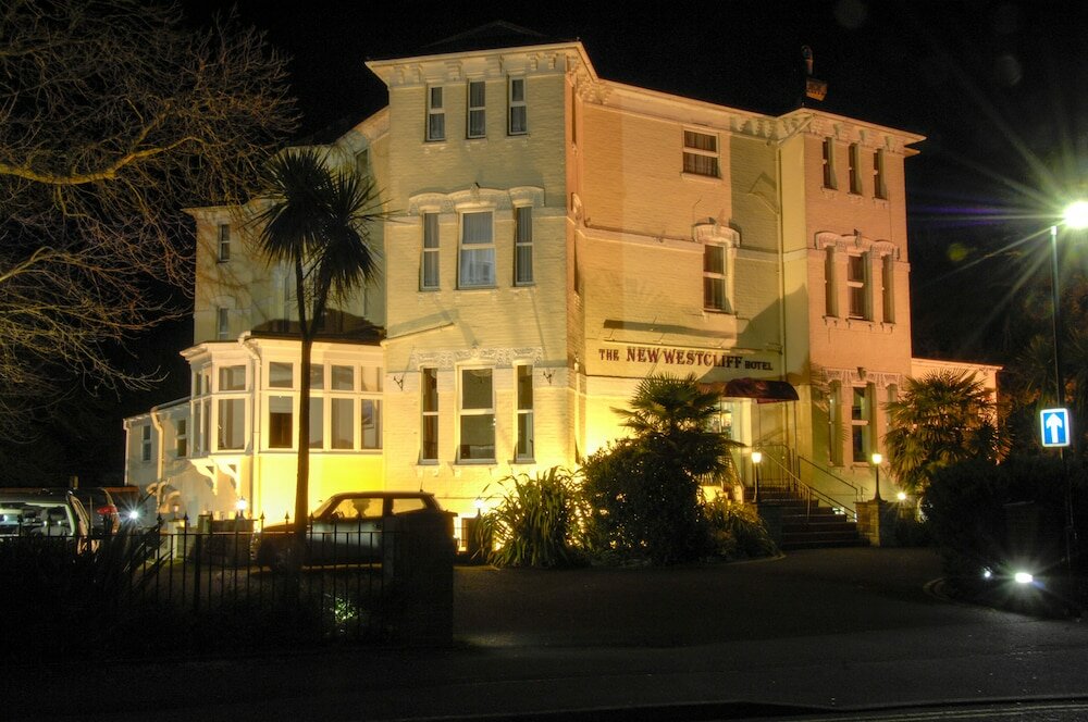 Фото New Westcliff Hotel