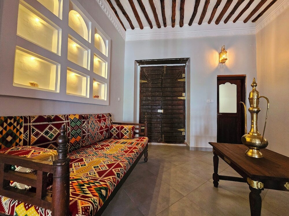 Фото Mizingani Seafront Hotel